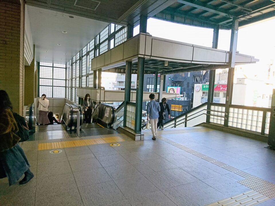 JR恵比寿駅東口エスカレーター